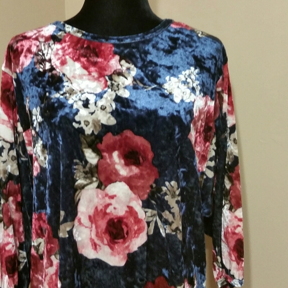 Ginger G Crushed Velvet Navy Floral Cropped Blouse Top - Picture 4 of 6